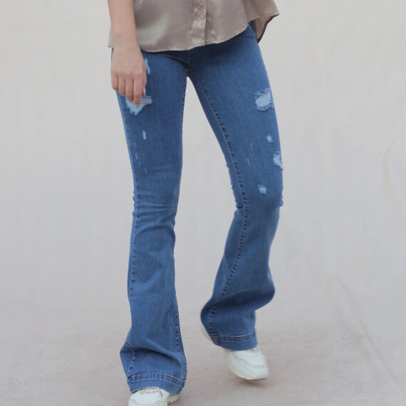 https://rawda-sy.kyveli.me/products/nyc-scratched-jeans