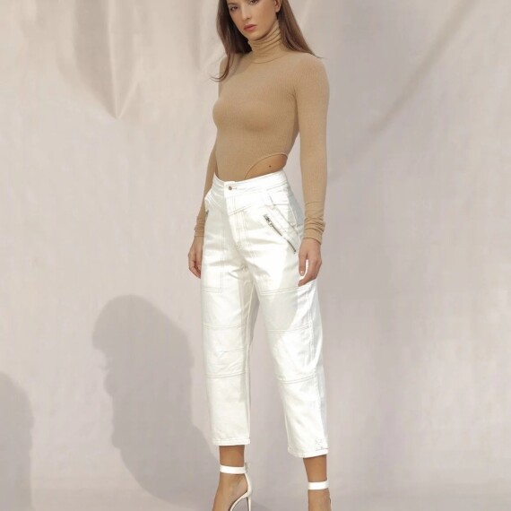https://rawda-sy.kyveli.me/products/high-cut-body