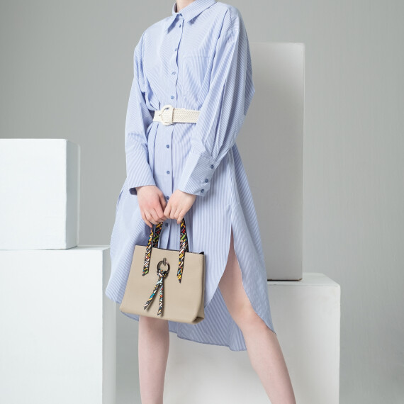 https://rawda-sy.kyveli.me/products/shirt-dress