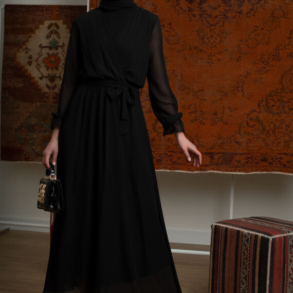 https://rawda-sy.kyveli.me/products/victor-dress