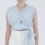 Sleeveless crop top